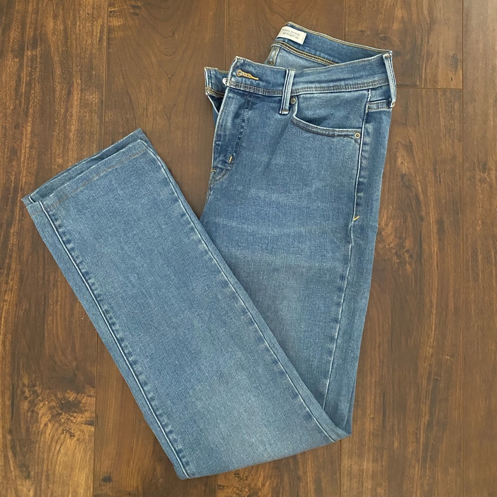 Levi Jeans - Picture 5 of 8